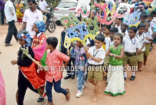 Traditional celebration welcomes school students 1
